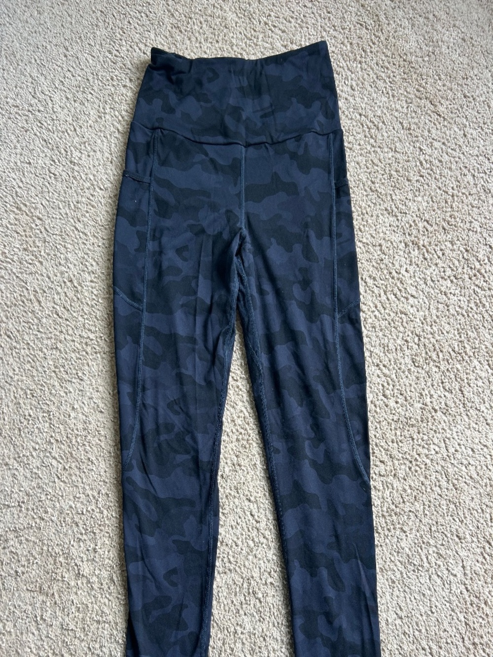 Navy/Black Camo High-Waisted Leggings 🖤